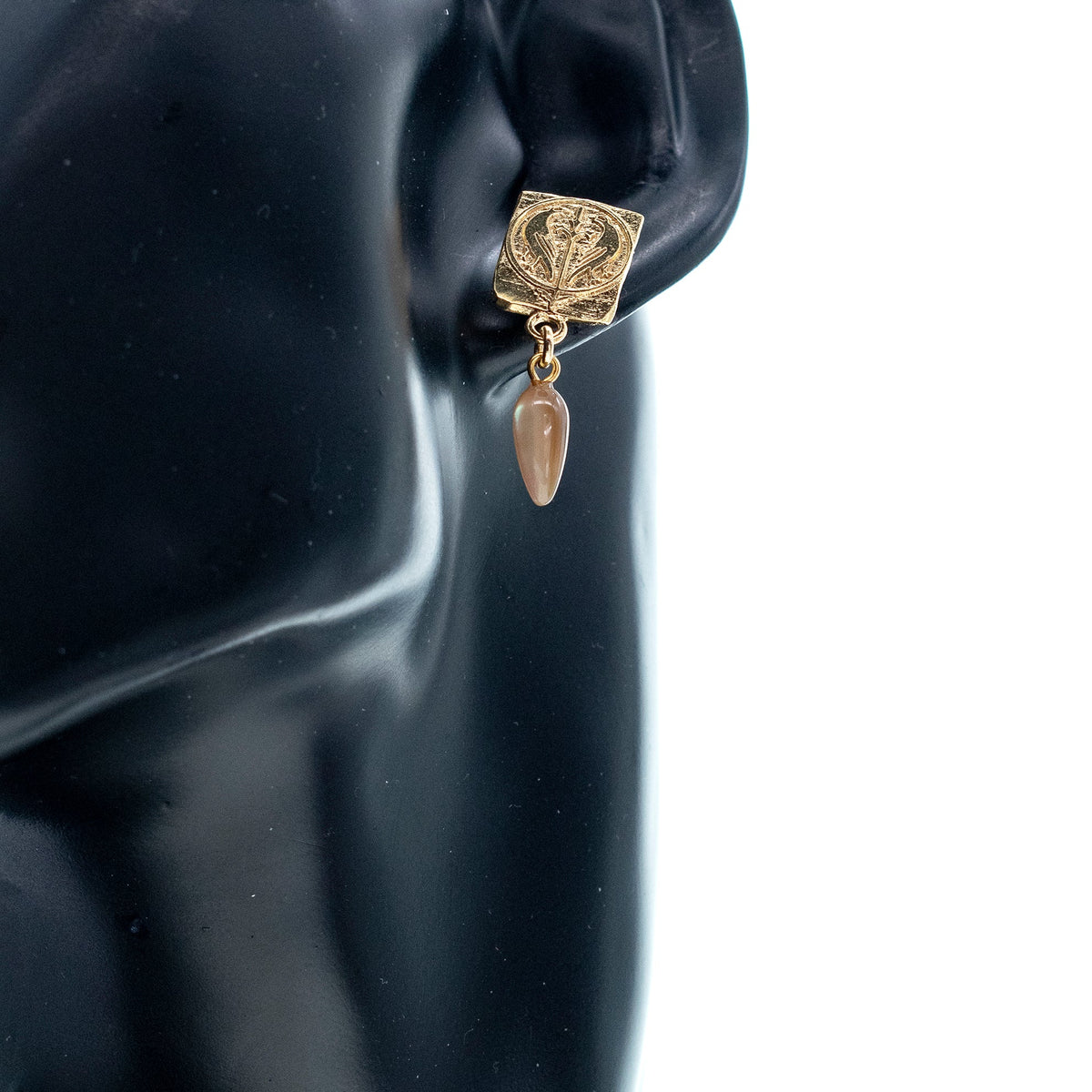 Love Birds Shell Drop Earrings – Gold Plated – Gem Kingdom