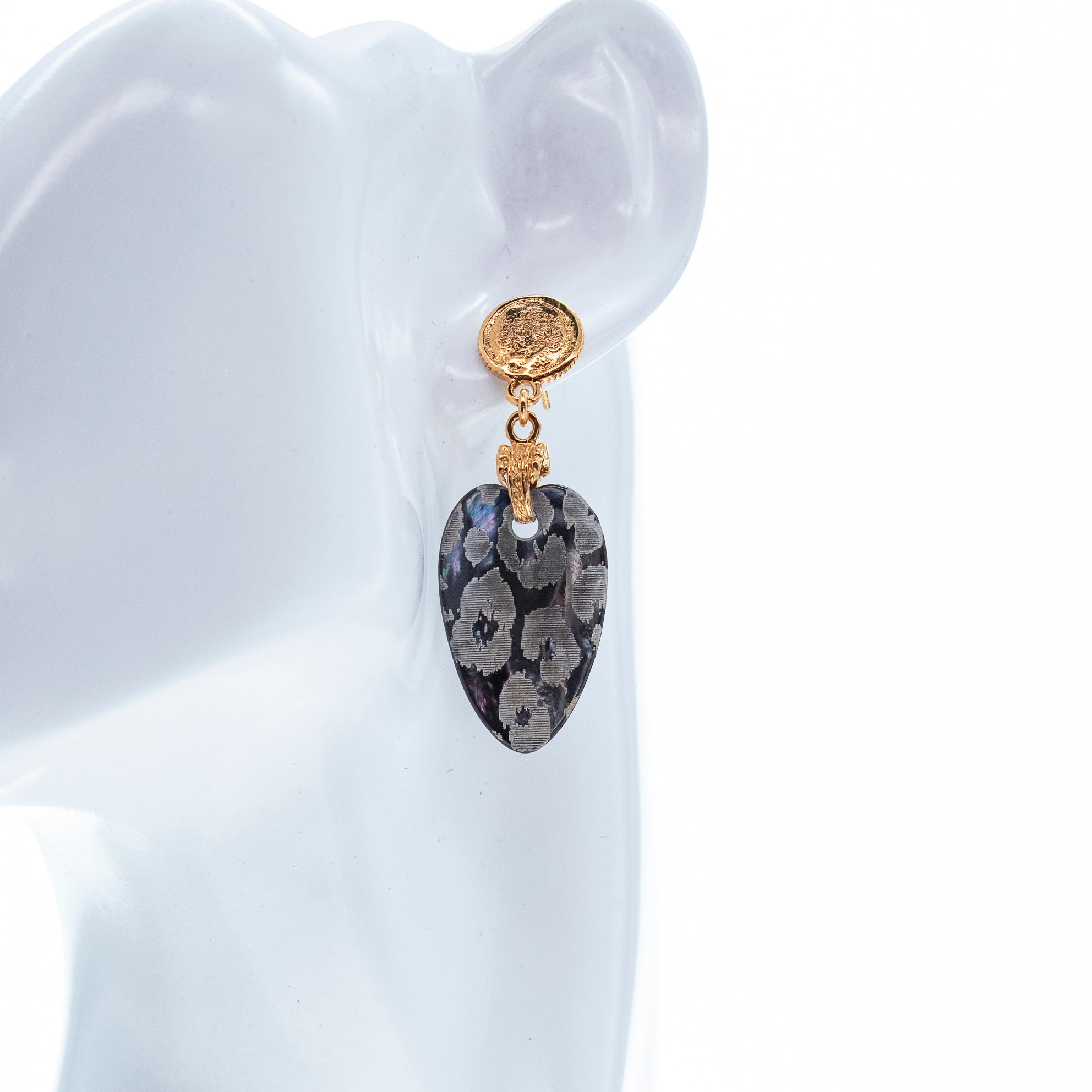 Leopard Black Mother Of Pearl Earrings – Gold Plated – Gem Kingdom
