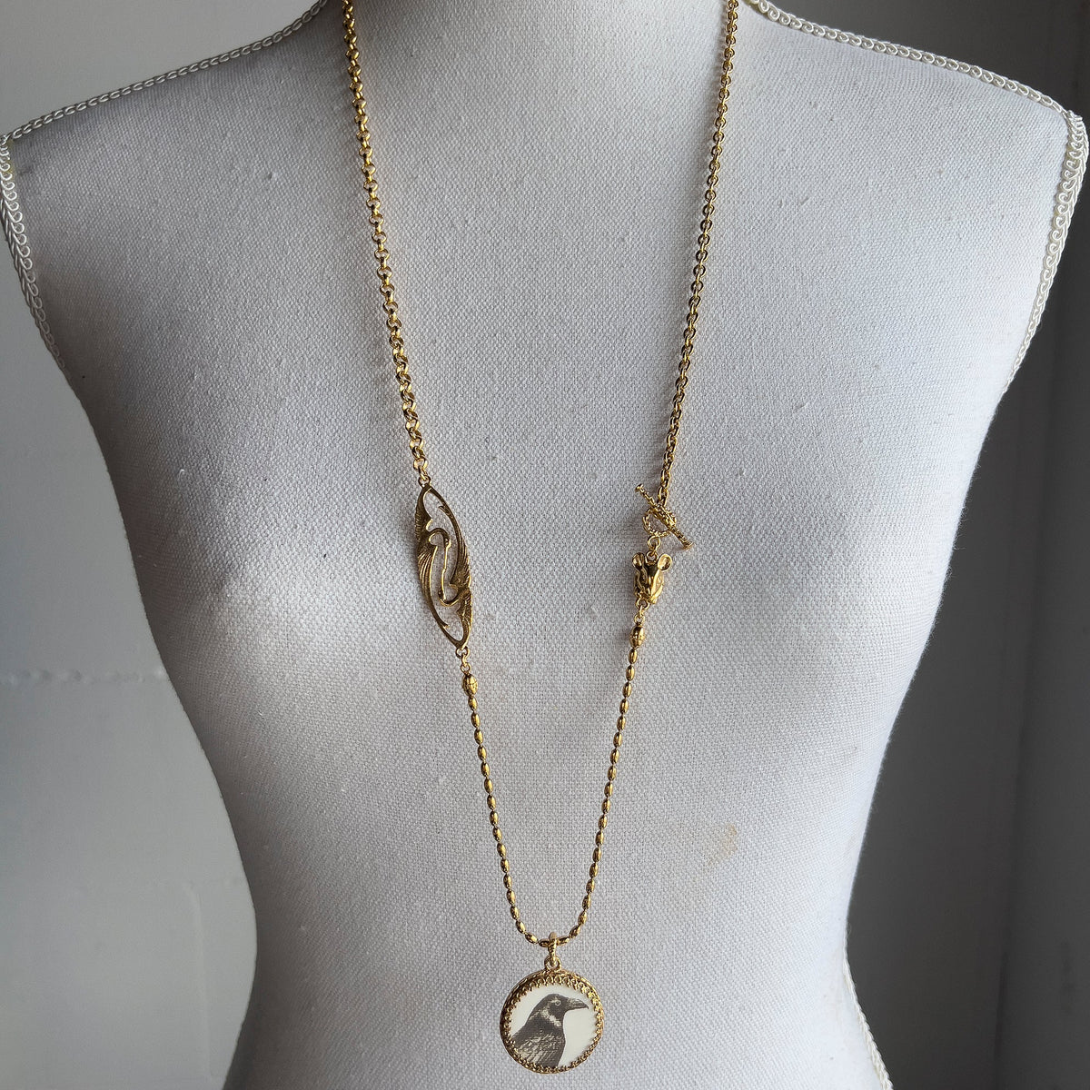 Crow Necklace – 18k Gold Plated – Gem Kingdom