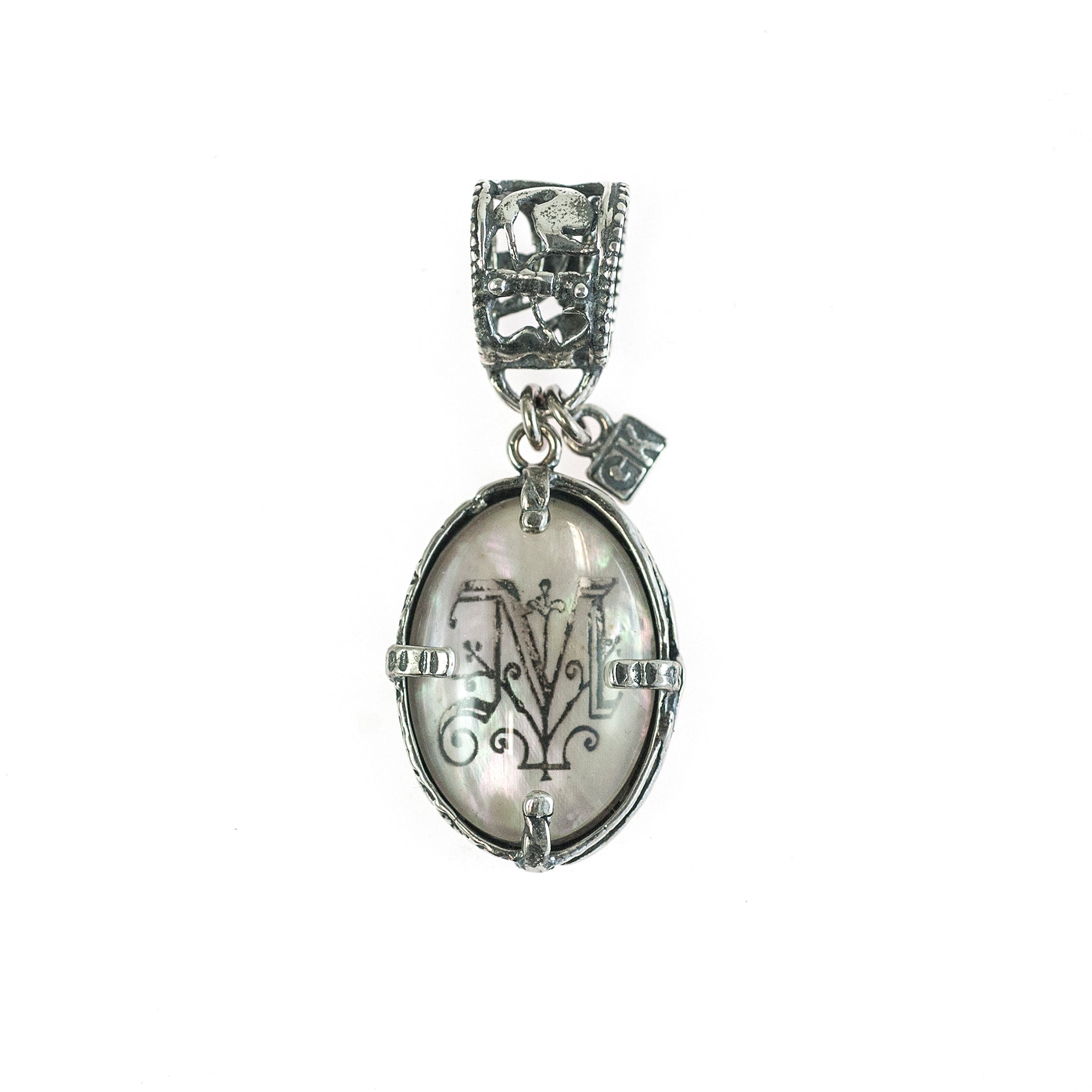 Parelmoer Monogram Hanger Zilver