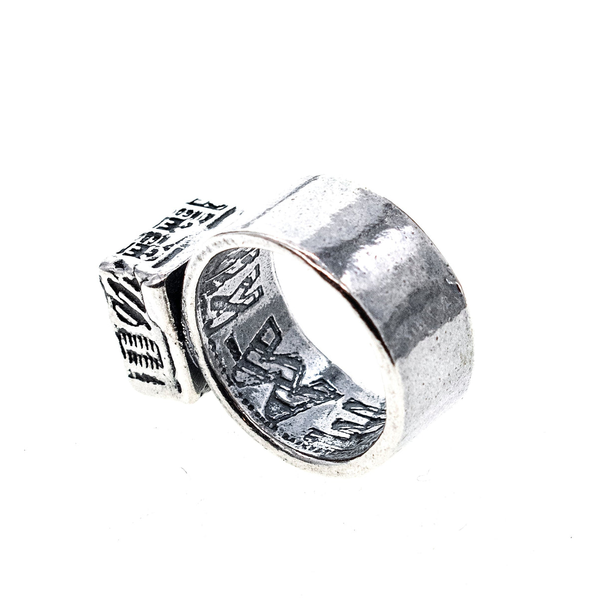 Rebel Rebel Engraved Onyx Band Ring – Sterling Silver – Gem Kingdom