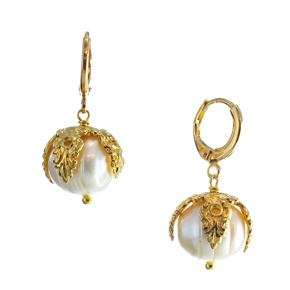 Leaf Cap Pearl Earrings – 18k Gold Plated – Gem Kingdom
