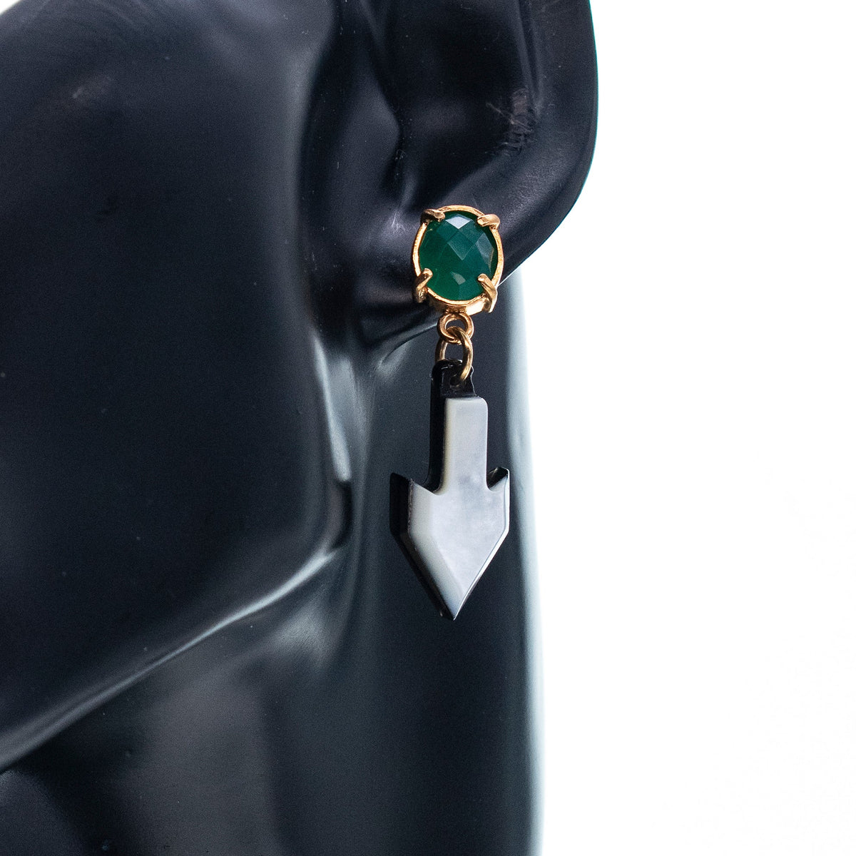 Arrow Earrings – 18k Gold Plated – Gem Kingdom