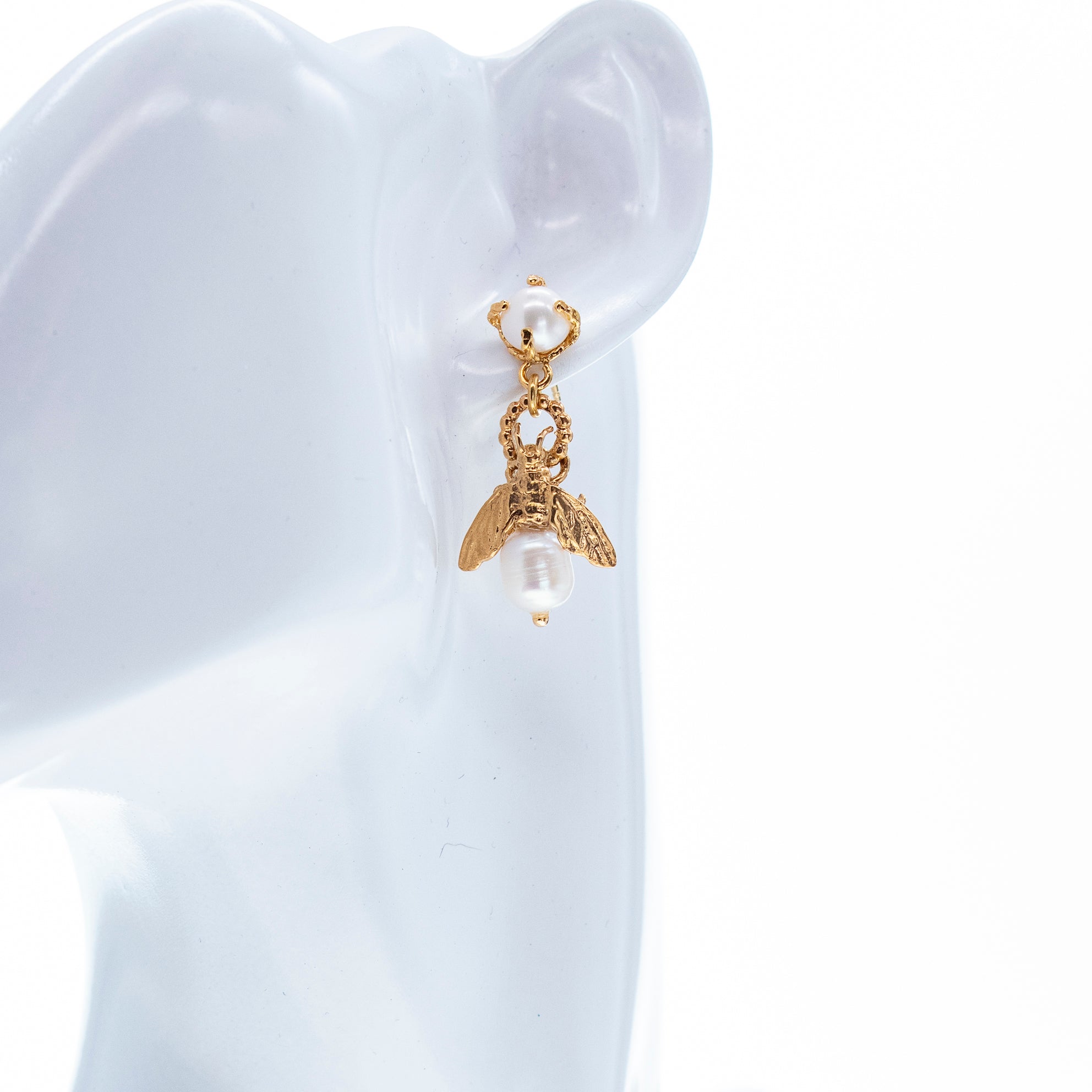 White Pearl Bee My Honey Earrings – Gold Plated – Gem Kingdom