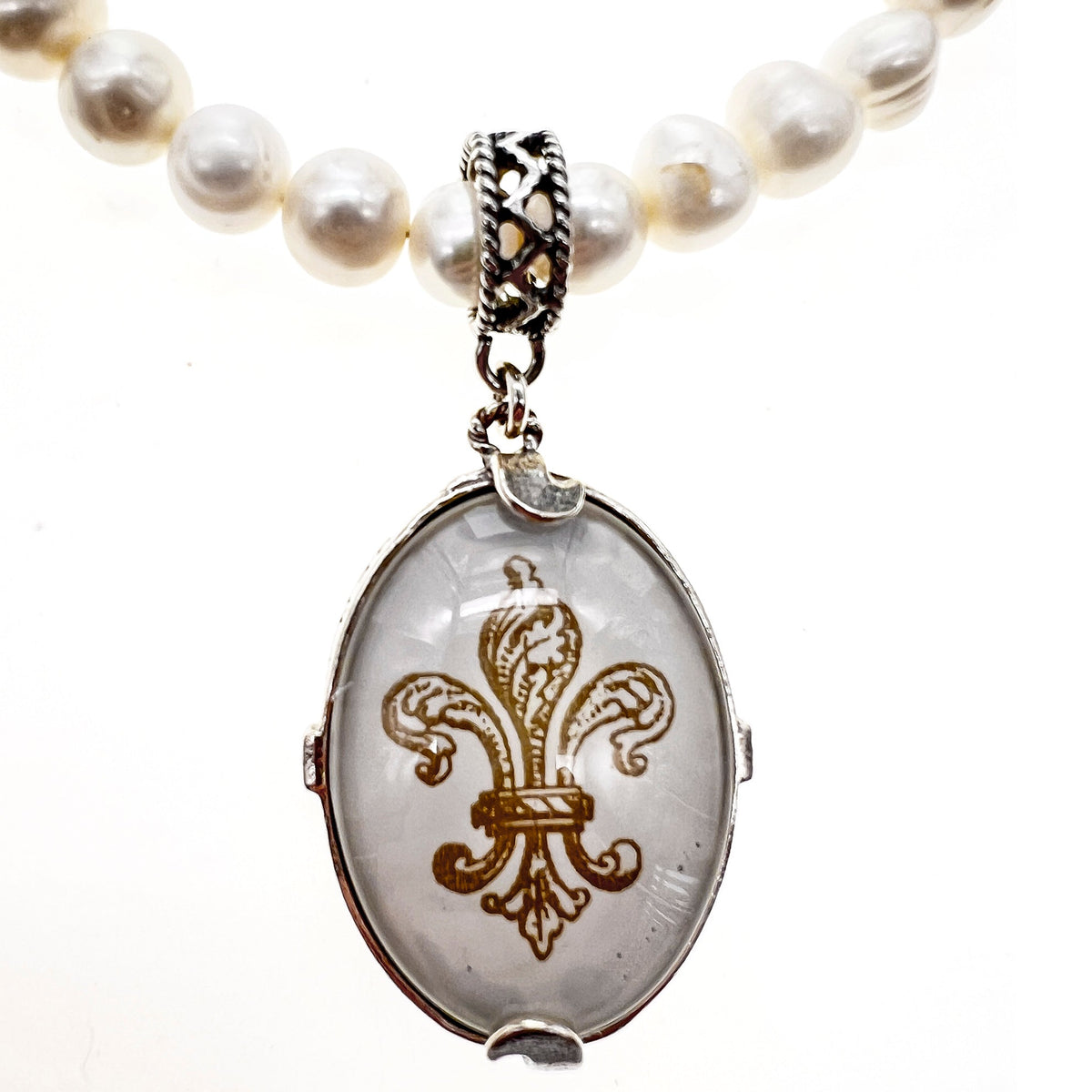 Fleur-De-Lis Necklace White – Sterling Silver – Gem Kingdom