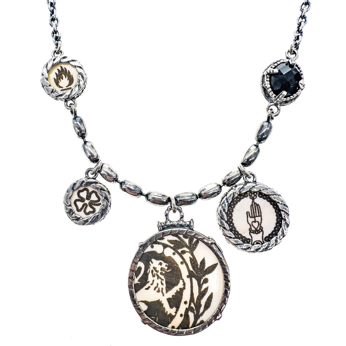 Gegraveerde Medaillon Ketting – Sterling Zilver – Gem Kingdom