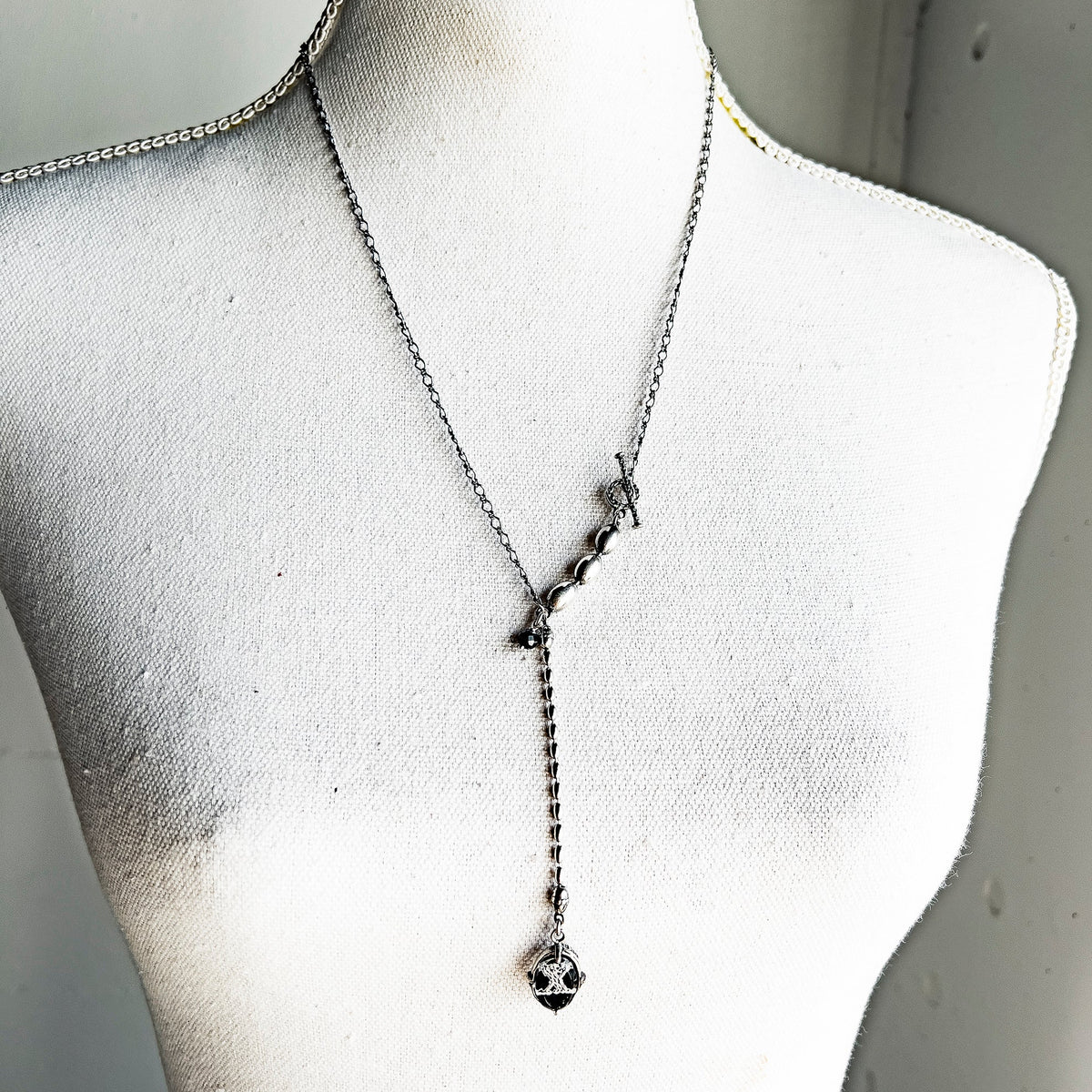 Rebel Rebel Intaglio Y-Necklace Long – Sterling Silver – Gem Kingdom