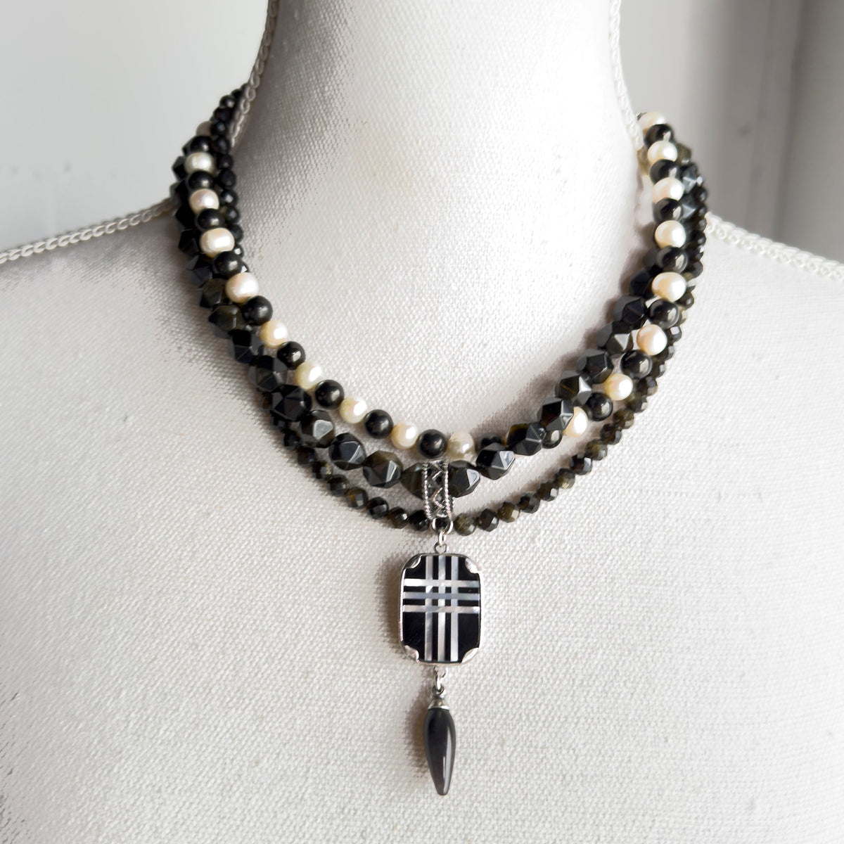 Black And White Triple Strand Necklace – Sterling Silver – Gem Kingdom