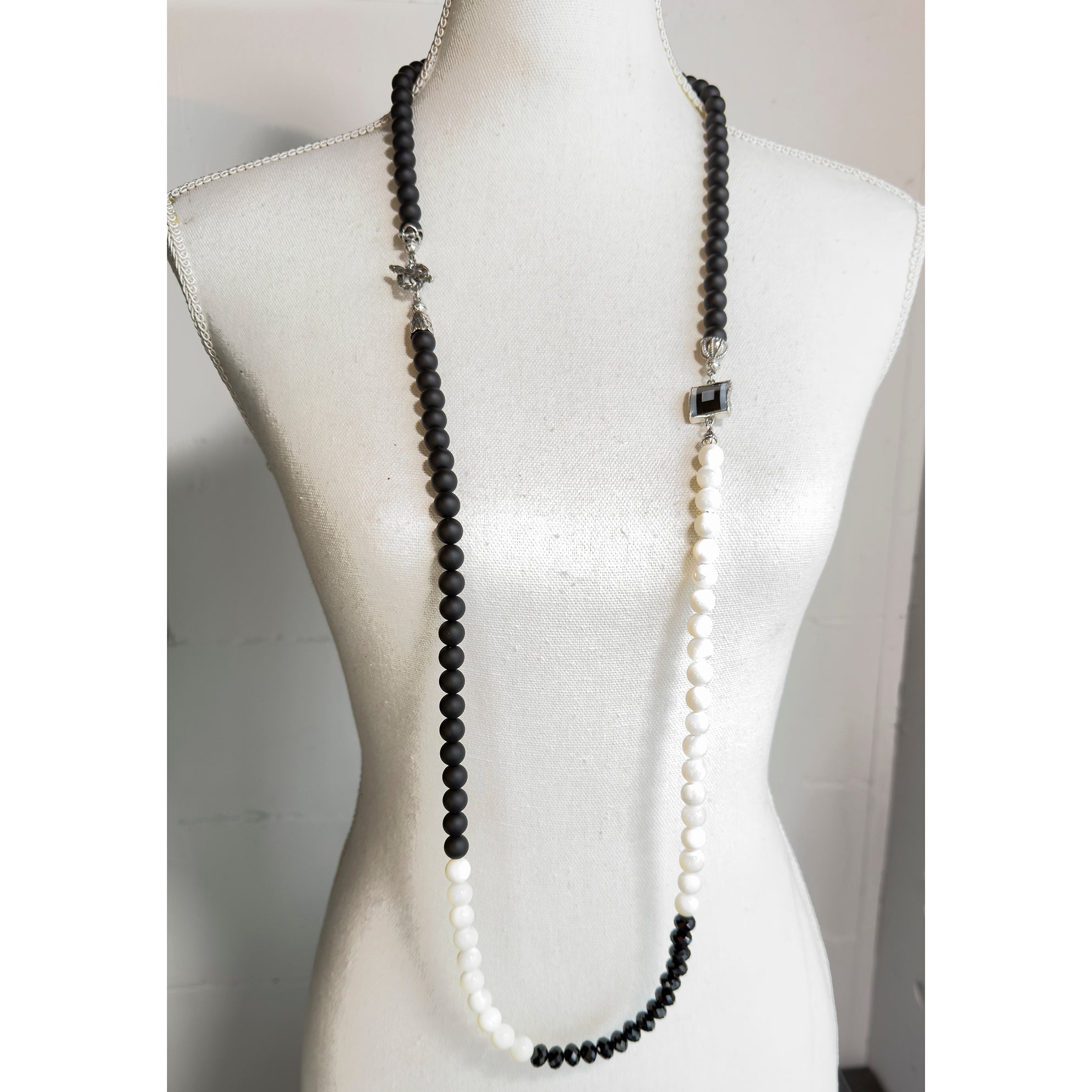 Monochrome Beaded Necklace – Sterling Silver – Gem Kingdom
