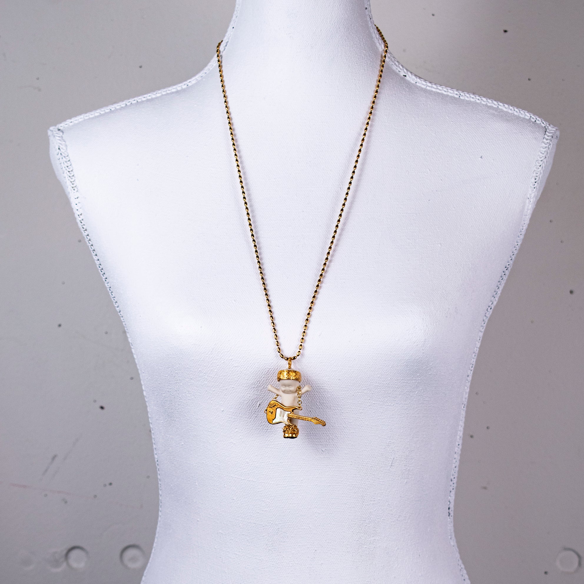 "Rock-A-Bye Baby" Necklace White And Gold